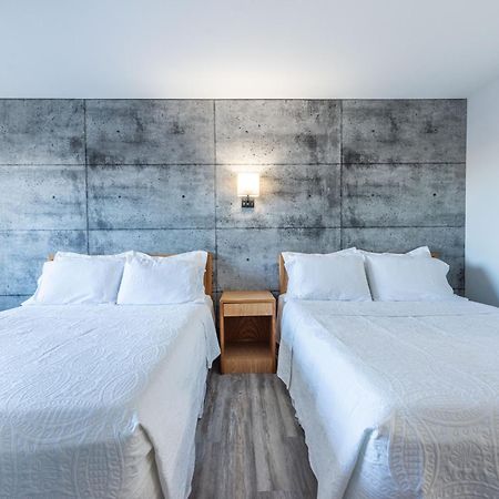 Blue Horse Motel Beiseker Buitenkant foto