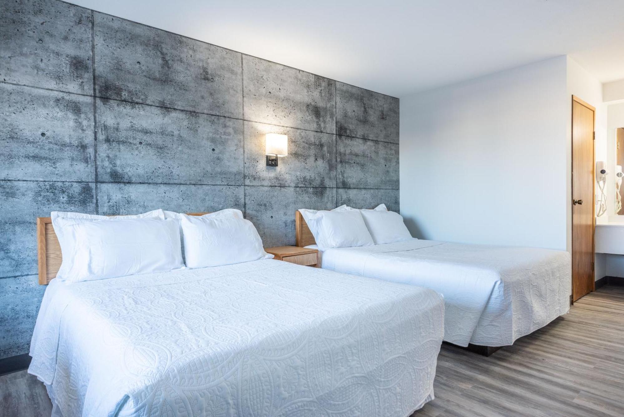 Blue Horse Motel Beiseker Buitenkant foto